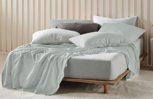 Which Sheets are the Best For Your Skin?