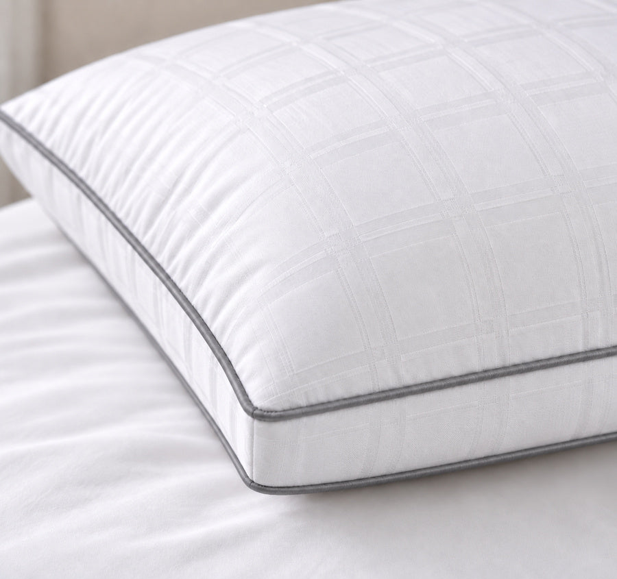 Deluxe Hotel 2 Pack 1000g High and Soft Standard Pillow