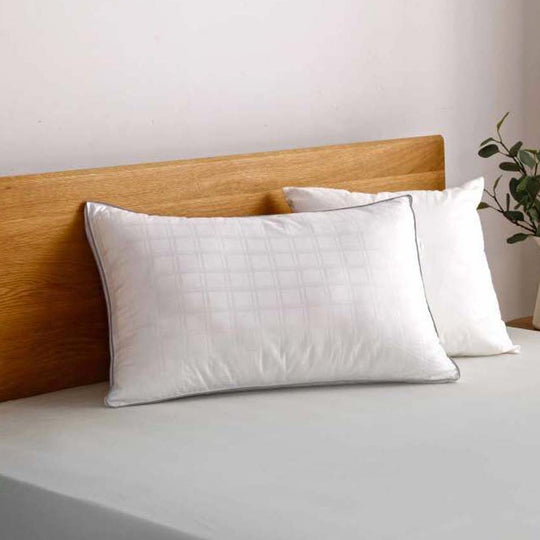 Deluxe Hotel 2 Pack 1000g Firm Standard Pillow