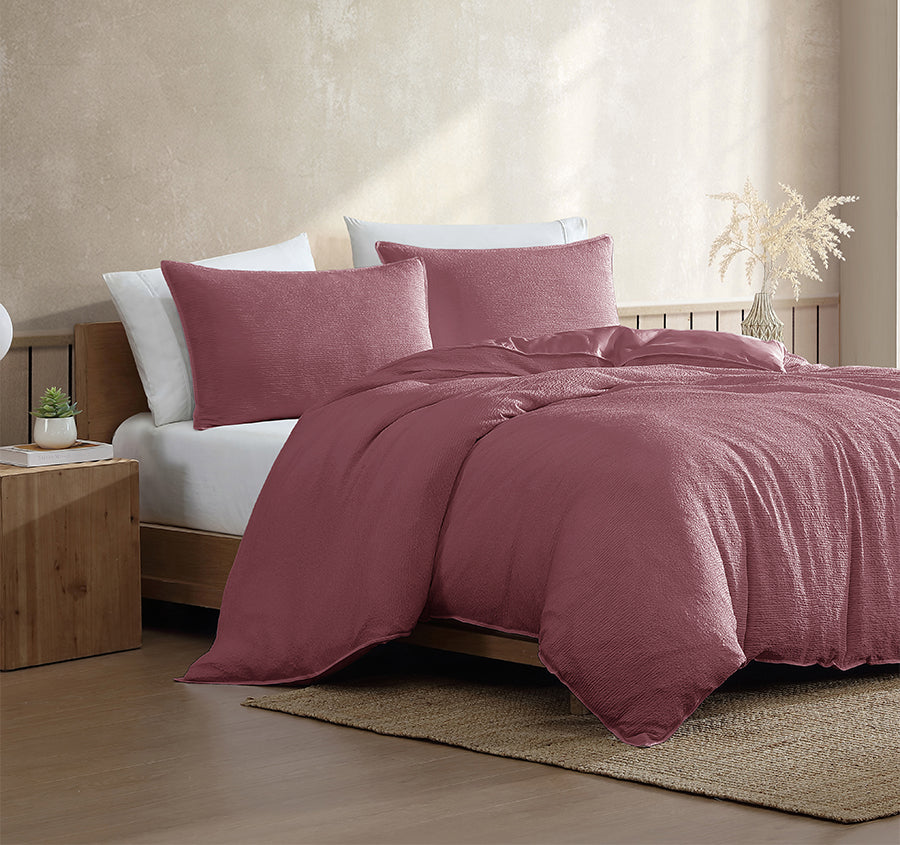 Boardwalk Quilt Cover Set Range Lipstick