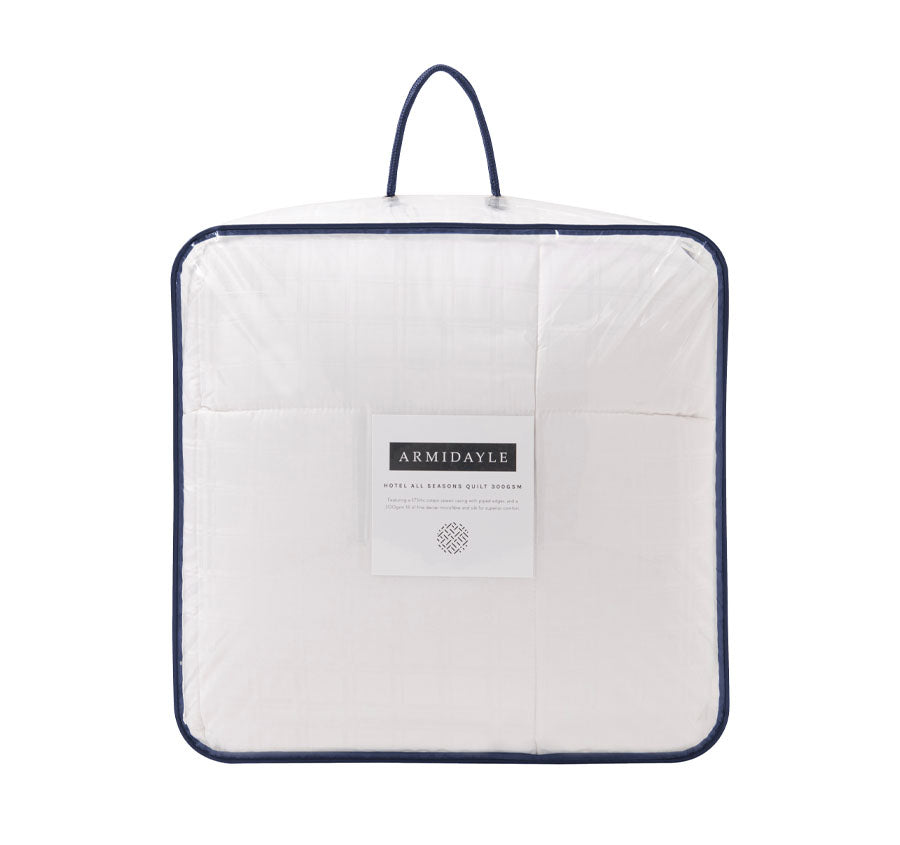 Deluxe Hotel All Seasons Quilt Range