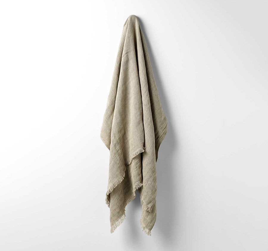 Arles 130x170cm Throw Rug Feather Grey