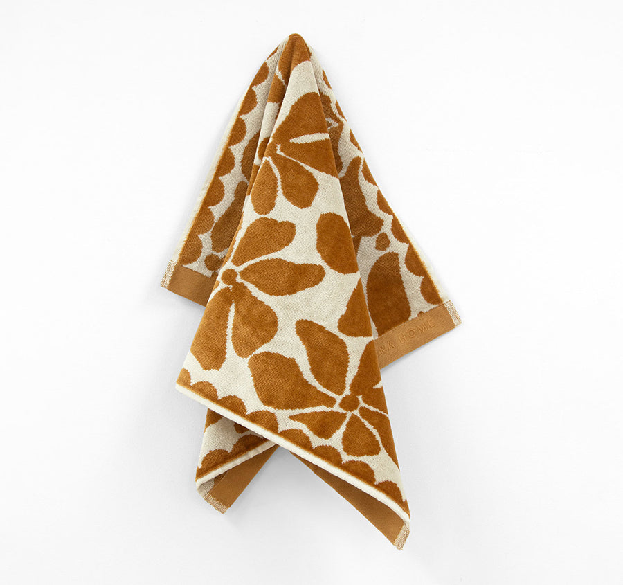 Palma Petal 560GSM Cotton Bath Towel Range Bronze and Sand