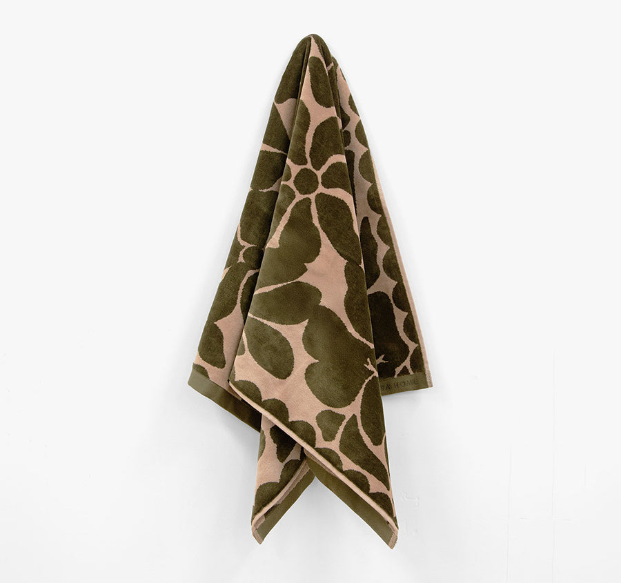 Palma Petal 560GSM Cotton Bath Towel Range Caper and Shell