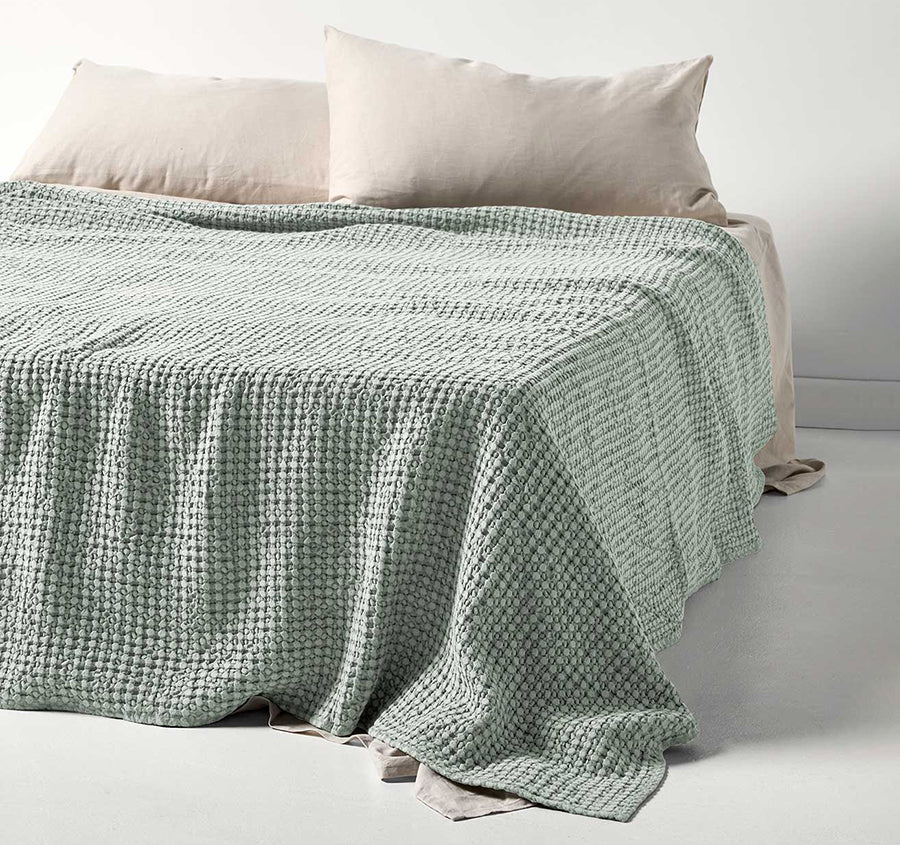 Waffle Bed Throw Mist