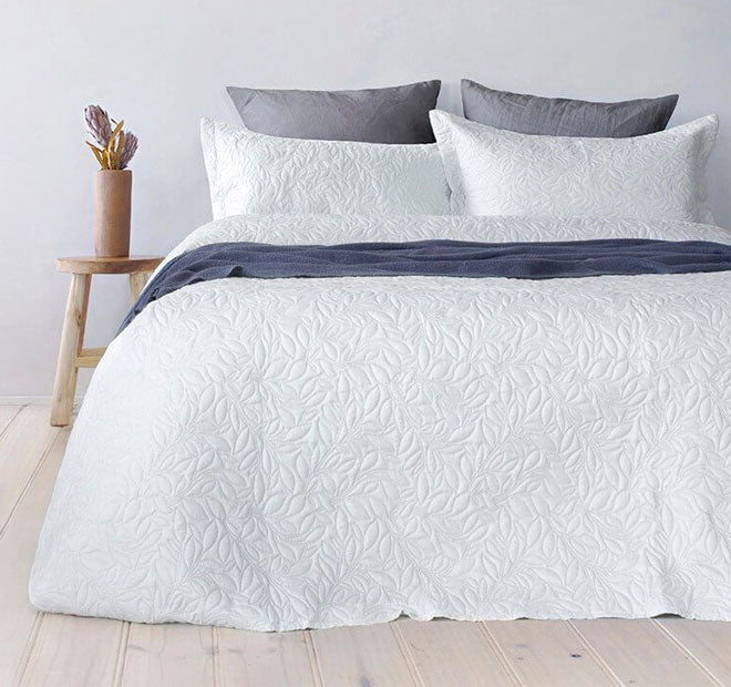 Botanica Coverlet Set Range White