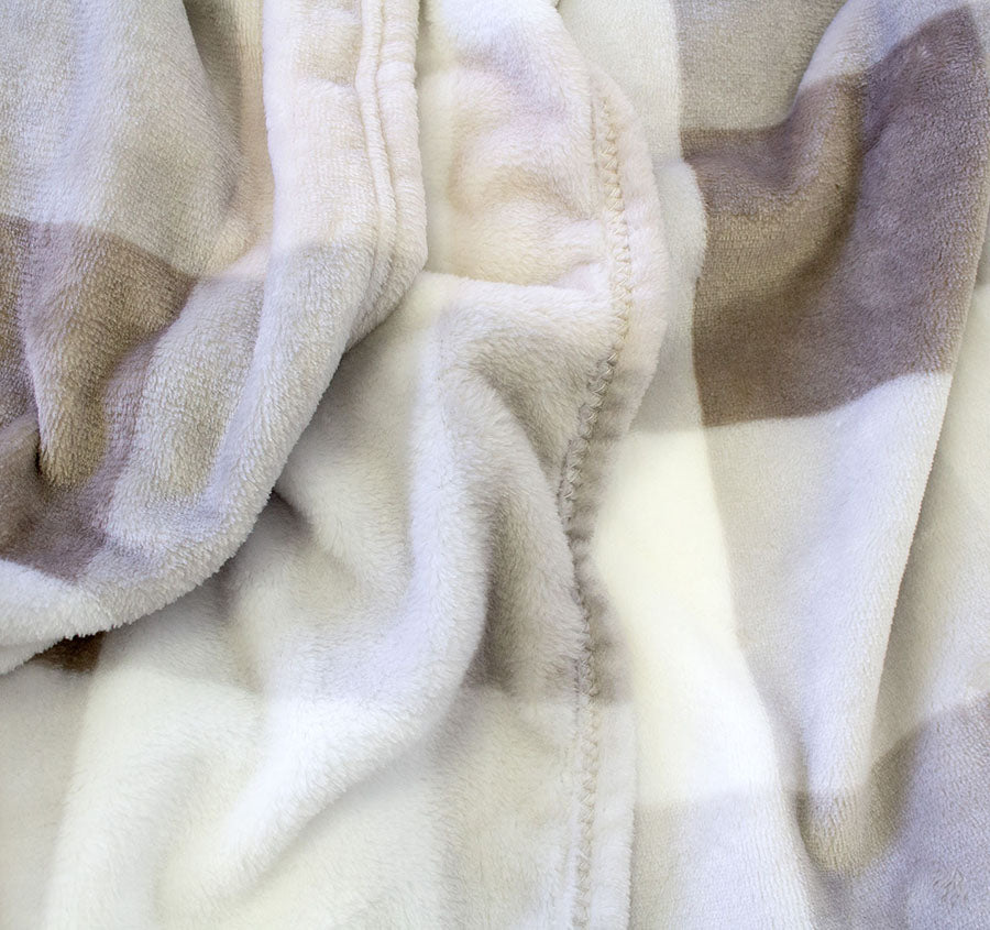 Charlie Ultraplush 130x170cm Throw Rug Nougat
