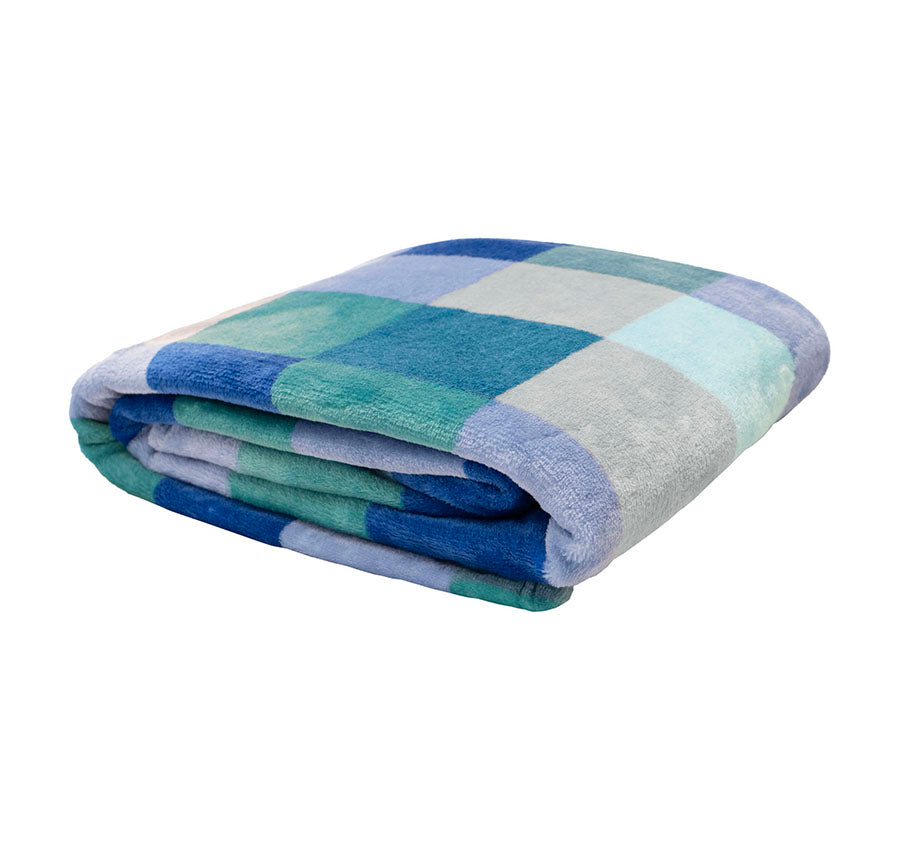 Charlie Ultraplush 130x170cm Throw Rug Ocean
