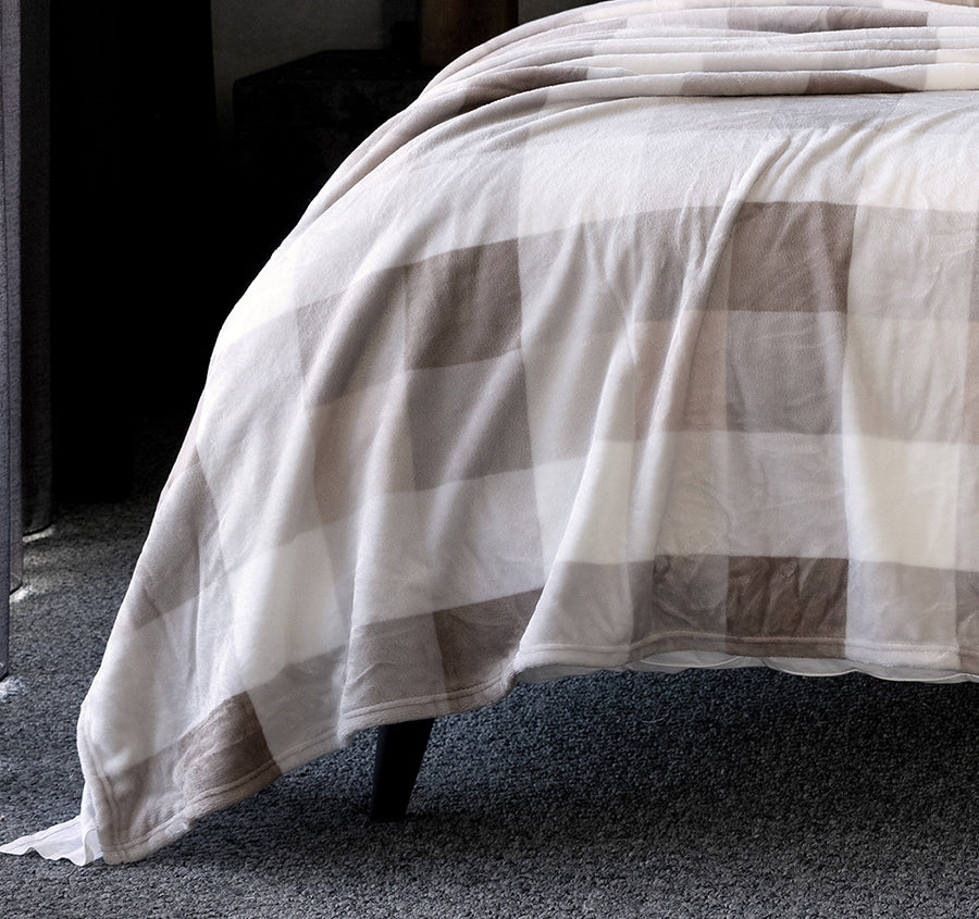 Charlie Ultraplush Blanket Range Nougat