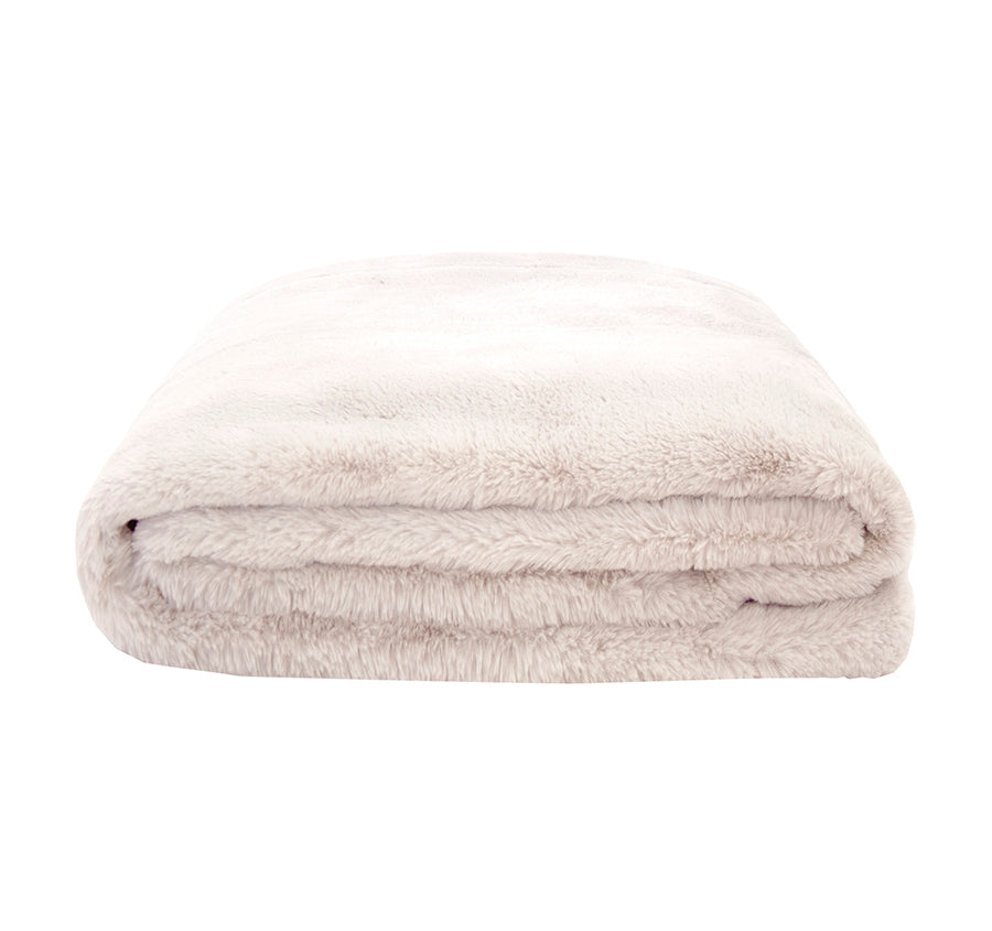 Frida 150x200cm Throw Rug Snow