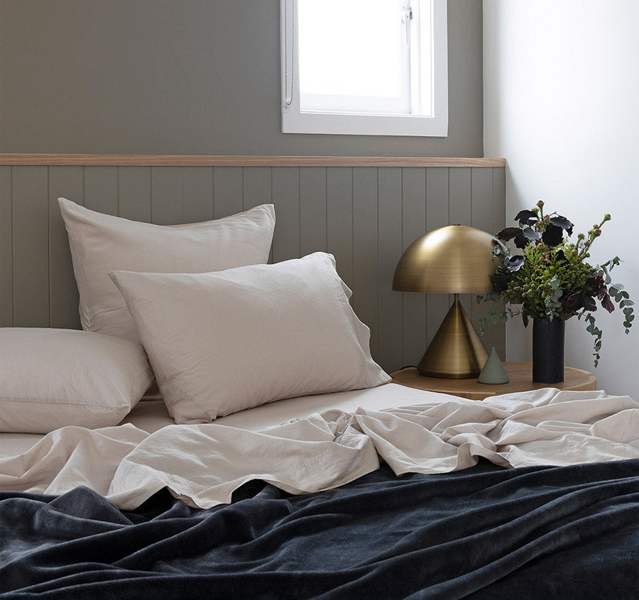 Ultraplush Blanket Range Charcoal