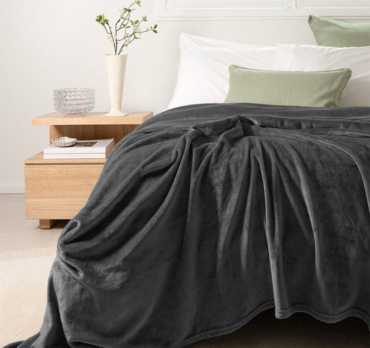 Ultraplush Blanket Range Charcoal