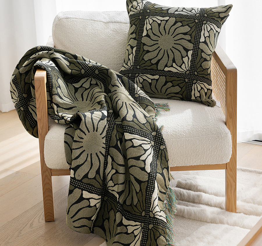 Zinnia 50x50cm Filled Cushion Moss – Manchester Warehouse