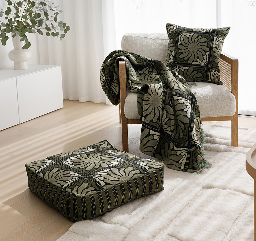 Zinnia 50x50cm Filled Cushion Moss