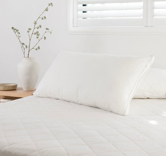 Chateau Micro Down 1100g King Pillow