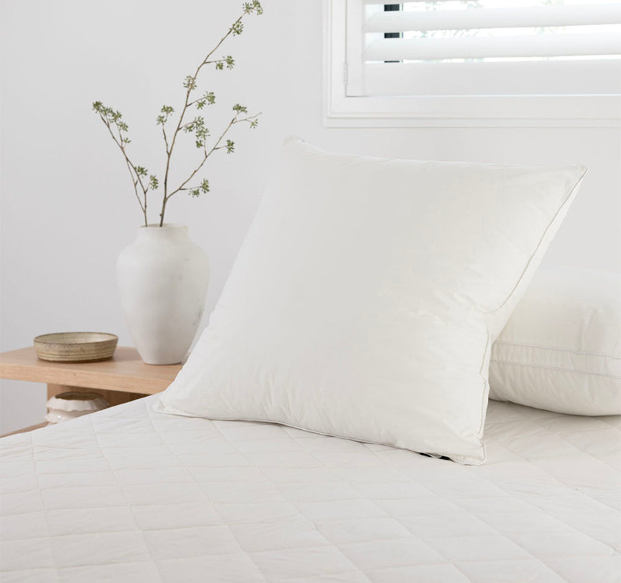 Chateau Micro Down 760g European Pillow