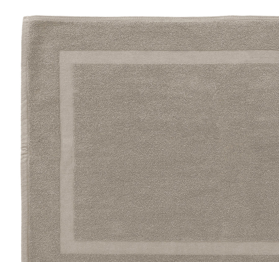 Chateau 800gsm Cotton Bath Mat Latte