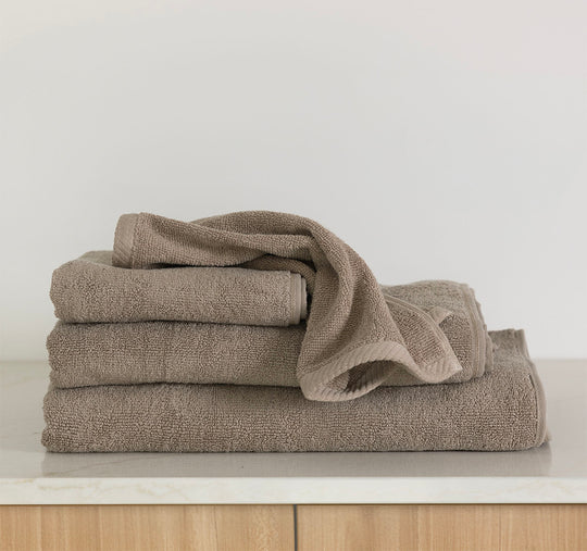 Chateau 500gsm Cotton Bath Towel Range Latte
