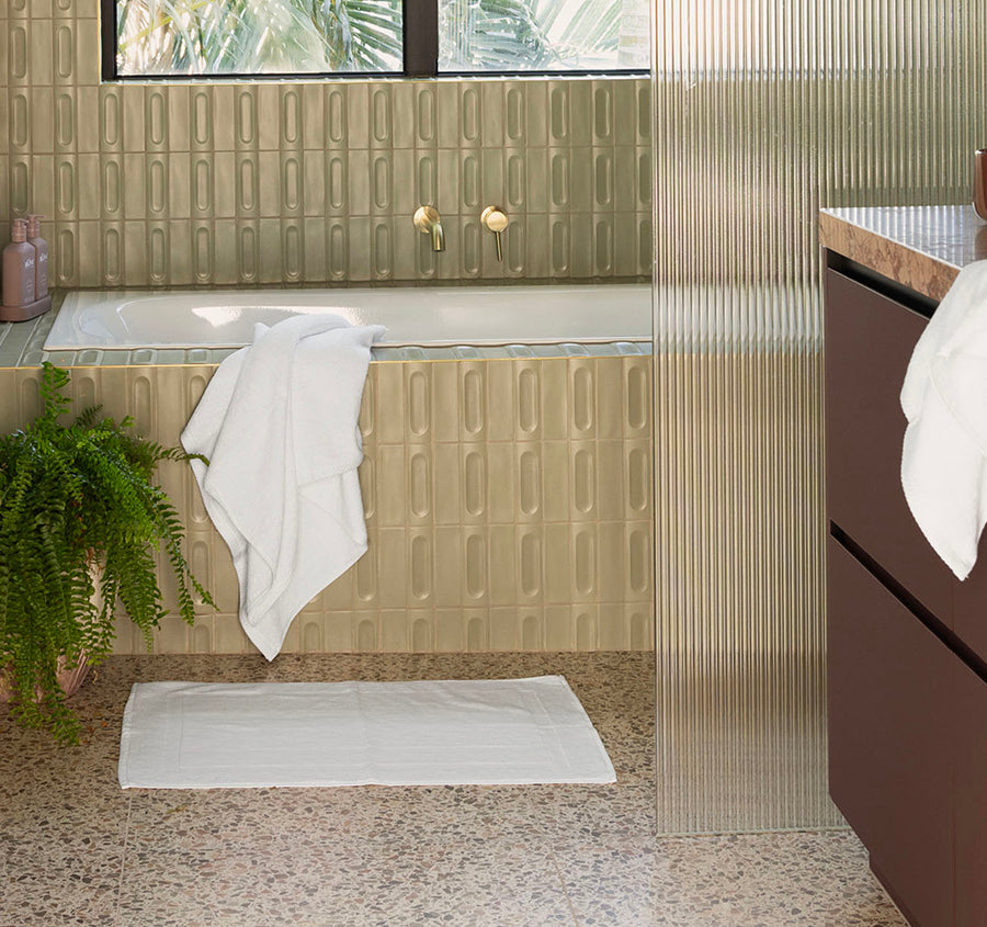 Chateau 800gsm Cotton Bath Mat White