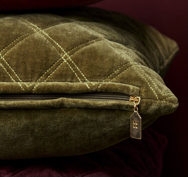 Vercors 43x43cm Filled Cushion Olive