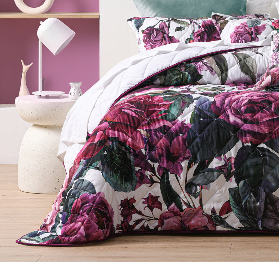 Abigail Bedspread Set Range Berry