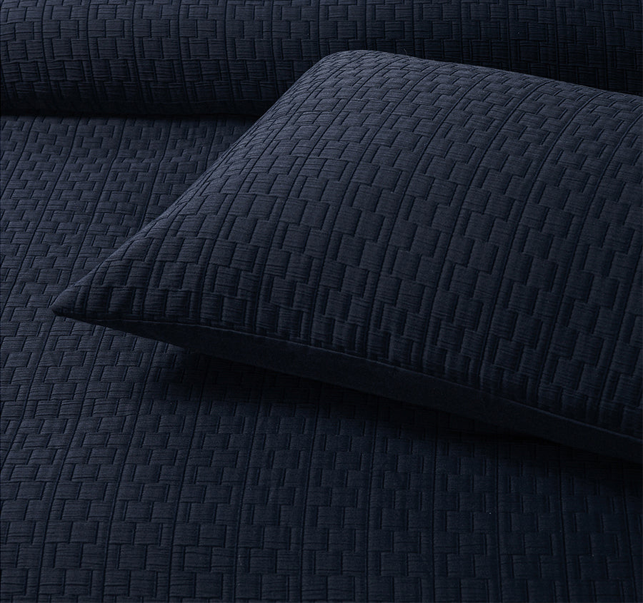 Burleigh Quilt Cover Set Range Ink