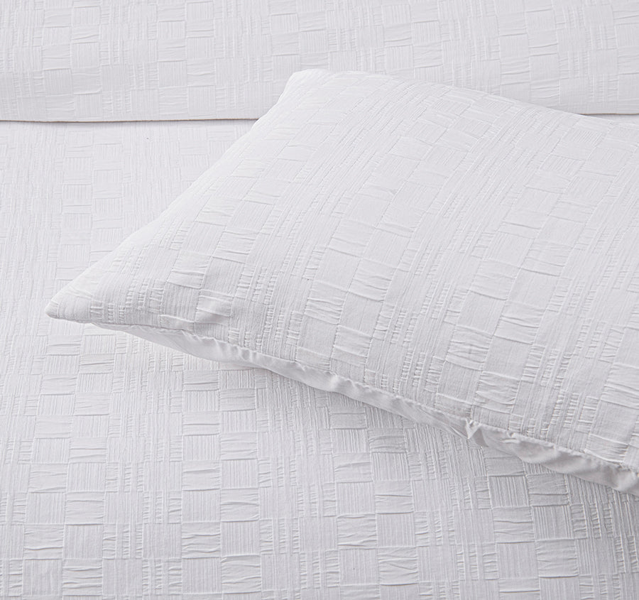 Cosmo Quilt Cover Set Range White