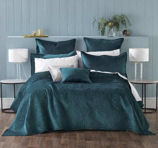 Dynasty Coverlet Set Range Teal