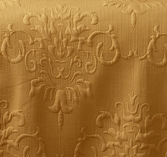 Gatwick Bedspread Set Range Gold