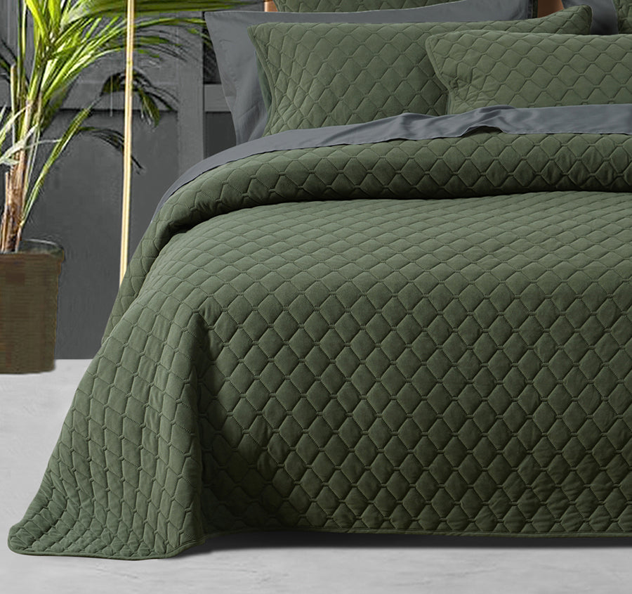 Lester Coverlet Set Range Olive