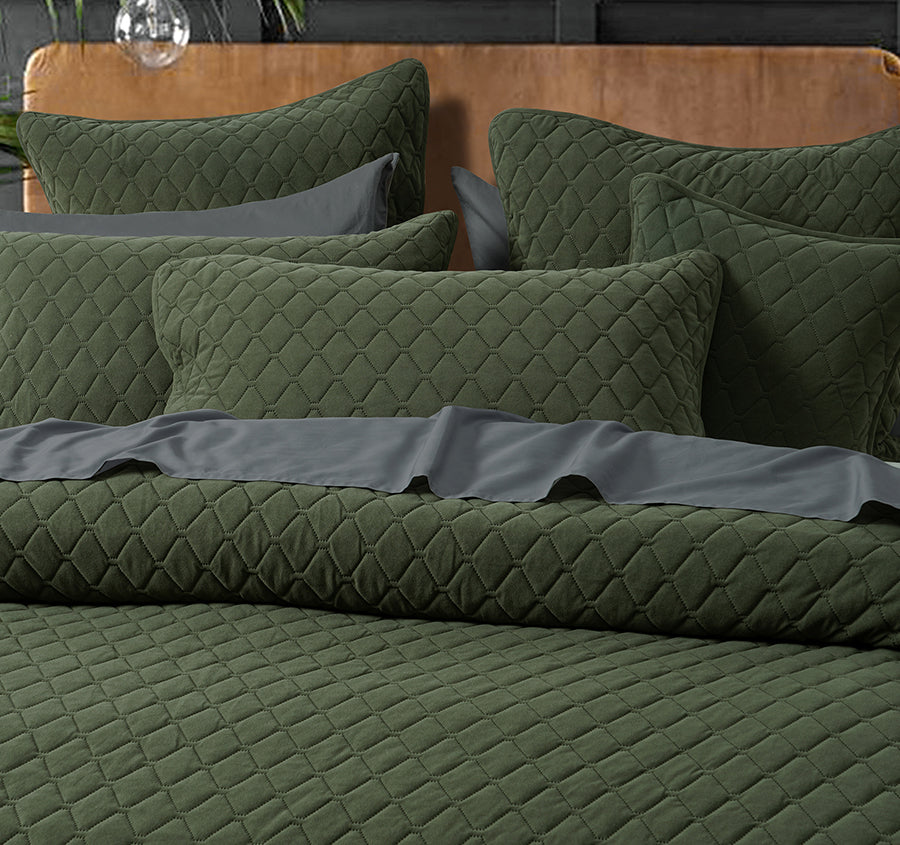 Lester Coverlet Set Range Olive