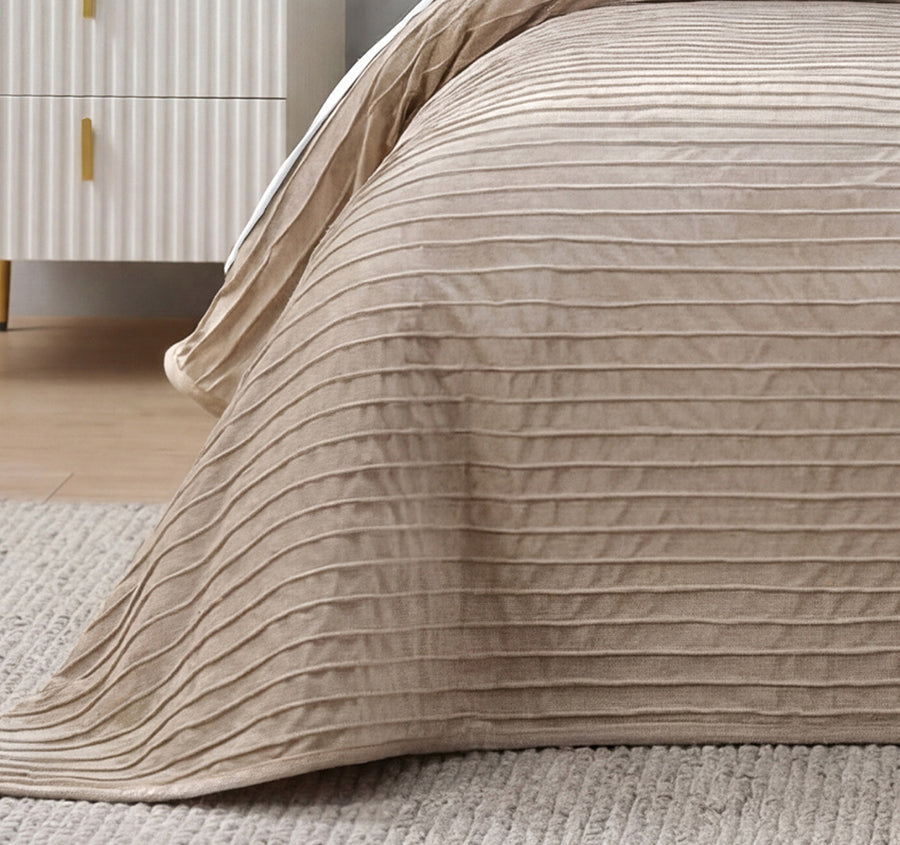 Saphira Coverlet Set Range Latte