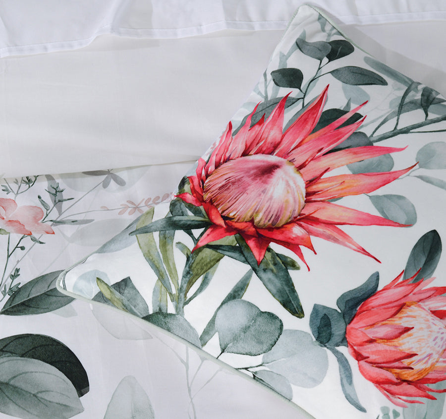 Wellingrove 43x43cm Filled Velvet Cushion White