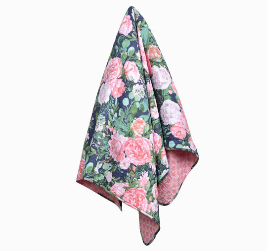 Queens 130x160cm Throw Rug