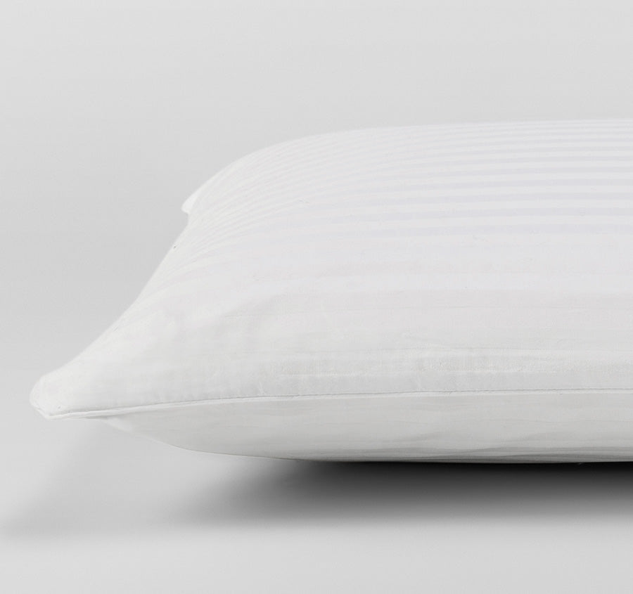 Luxurious Latex Medium Profile Soft Feel Standard Pillow