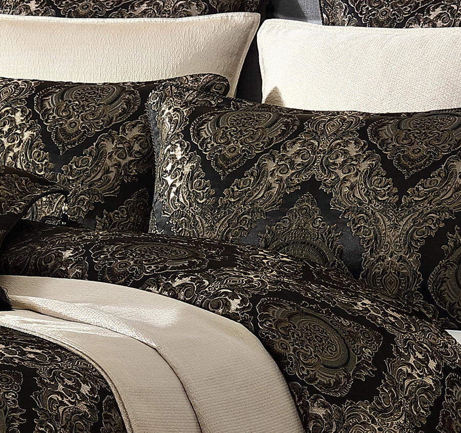 Monarch Quilt Cover Set Range Black