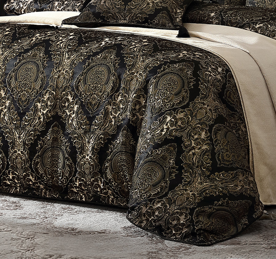 Monarch Quilt Cover Set Range Black