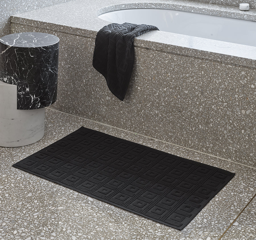 Astoria 850gsm Cotton Bath Mat Black