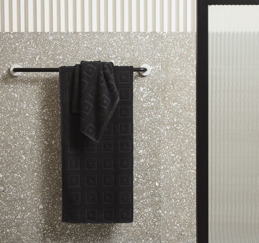 Astoria 580gsm Cotton Bath Towel Range Black