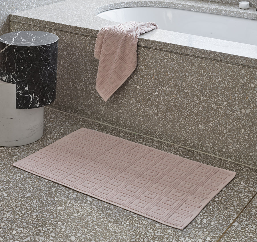Astoria 850gsm Cotton Bath Mat Blush