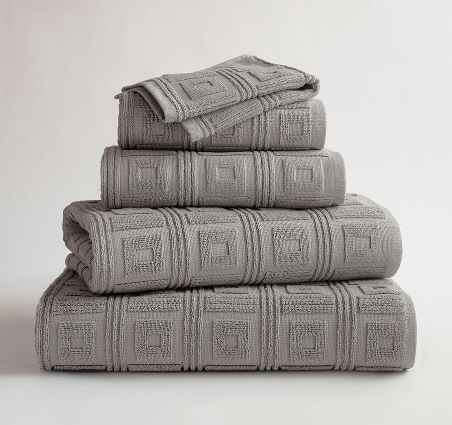 Astoria 580gsm Cotton Bath Towel Range Dove