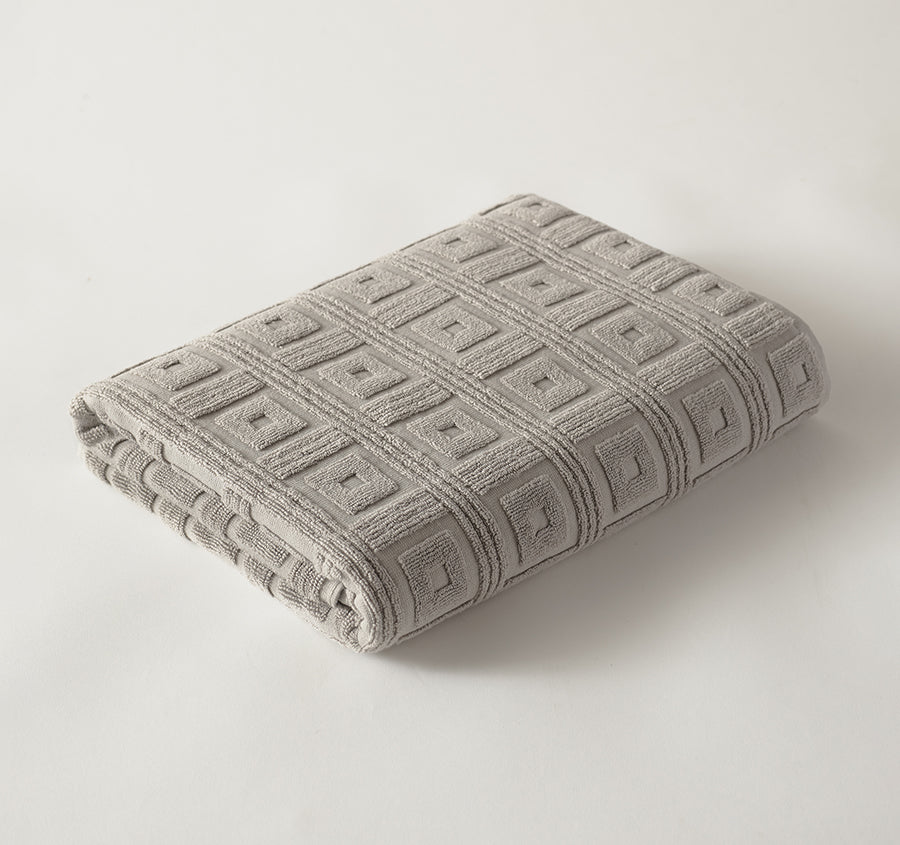 Astoria 580gsm Cotton Bath Towel Range Dove