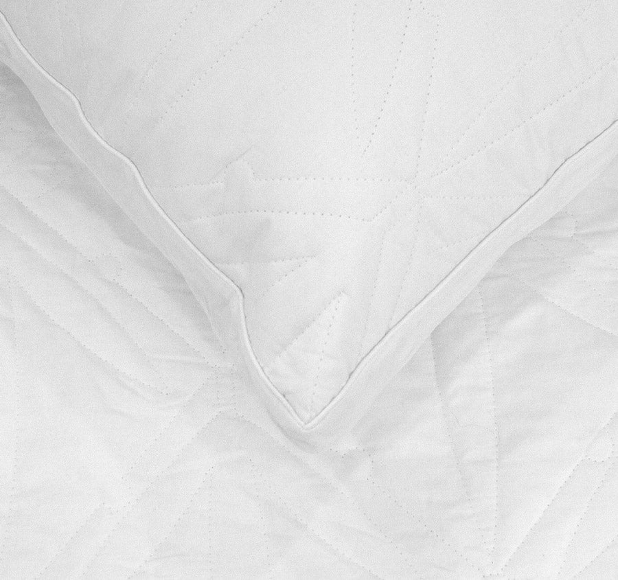 Bamboo Breathe Easy Queen Pillow Protector