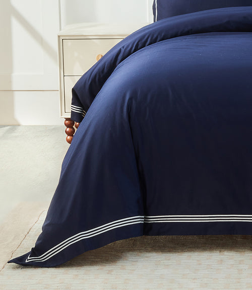 Signature 500TC Embroidered Egyptian Cotton Quilt Cover Set Range Midnight Navy and Pure White