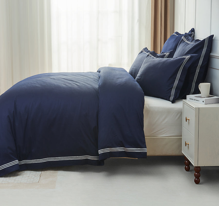 Signature 500TC Embroidered Egyptian Cotton Quilt Cover Set Range Midnight Navy and Pure White