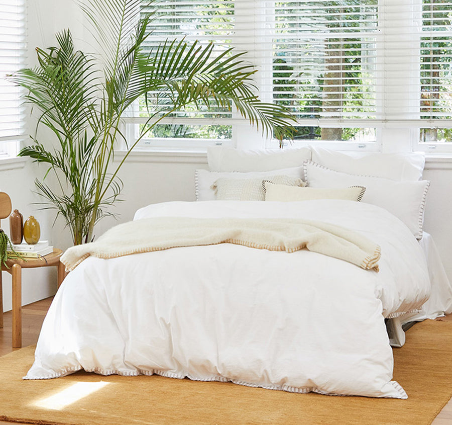 Blanket Stitch Quilt Cover Set Range White