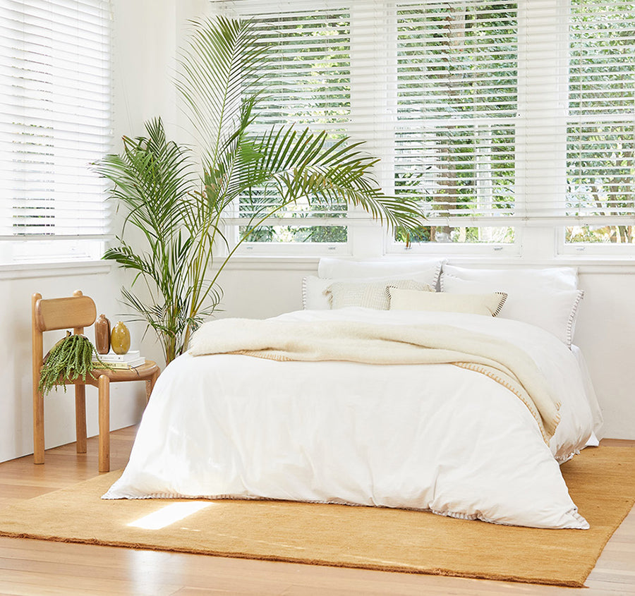 Blanket Stitch Quilt Cover Set Range White
