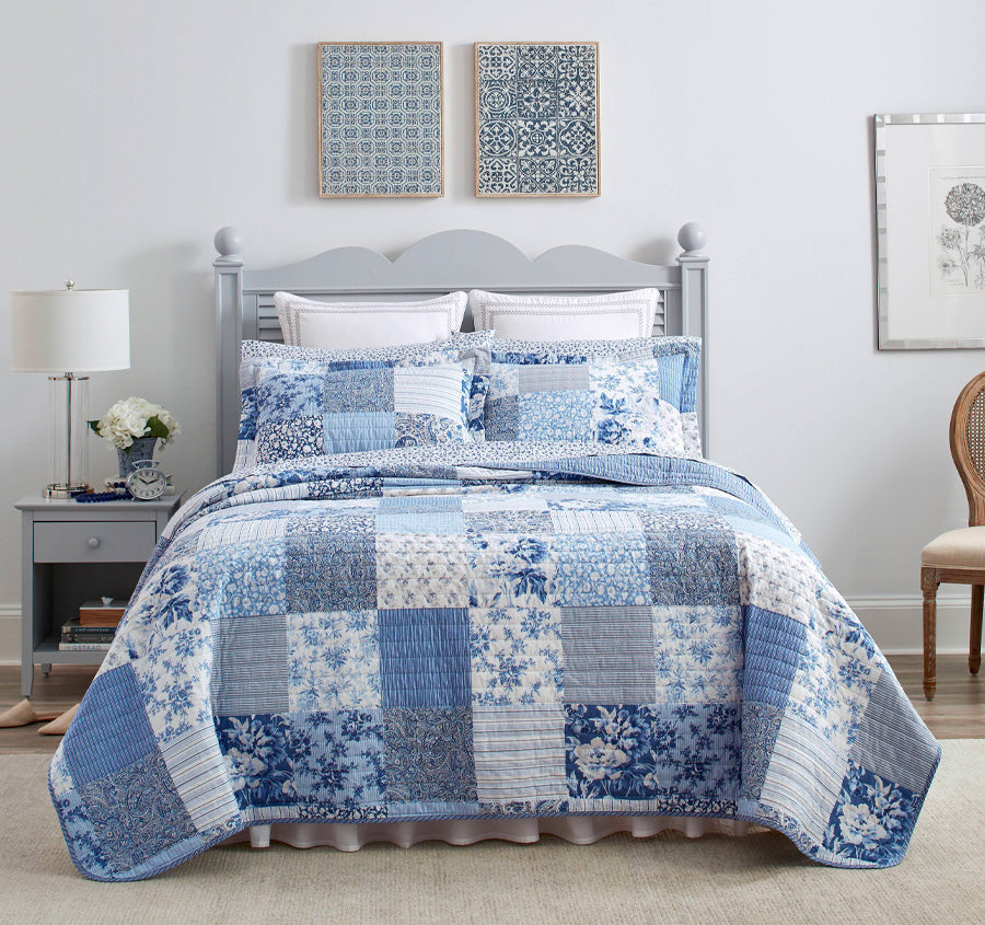 Paisley Patchwork Coverlet Set Blue