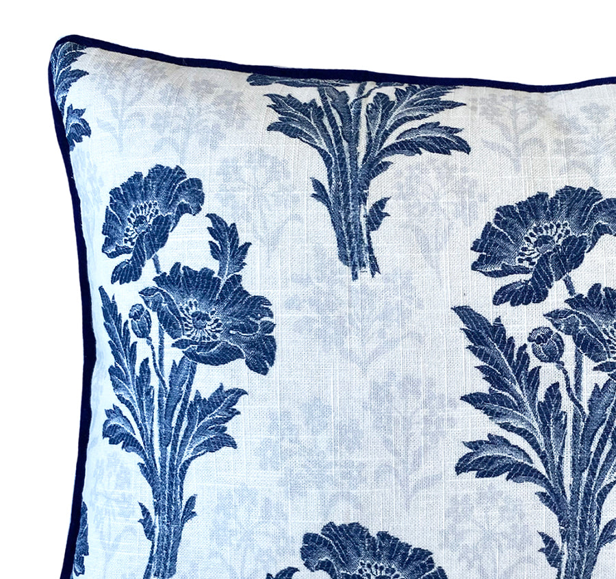 Tapestry 40x60cm Filled Cushion Midnight