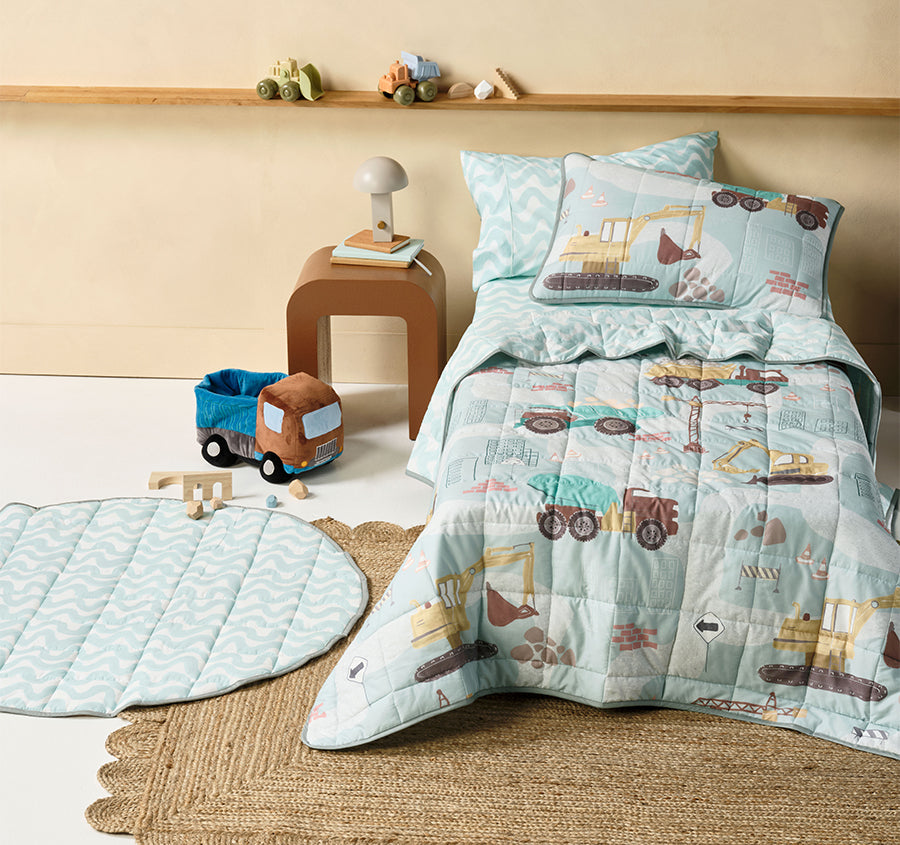 The Big Build Single to King Single Bed Coverlet Set Teal